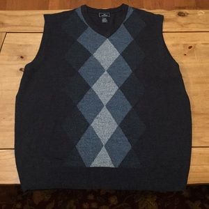 Dockers gray/blue argyle vest; XL